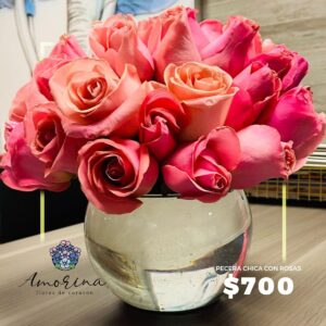 Pecera chica con rosas